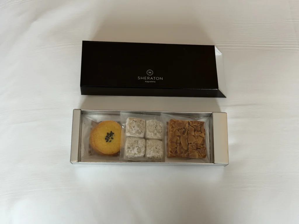 シェラトン鹿児島の客室に用意されたお菓子